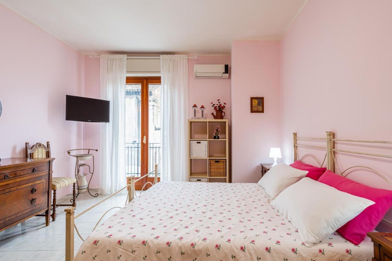 Catania Central And Comfy Apartments Ngoại thất bức ảnh