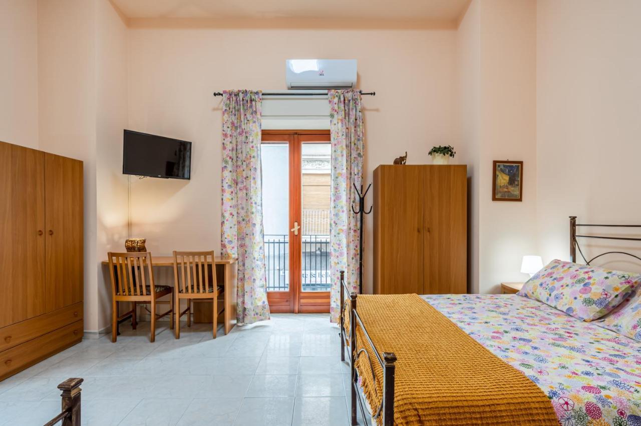 Catania Central And Comfy Apartments Ngoại thất bức ảnh